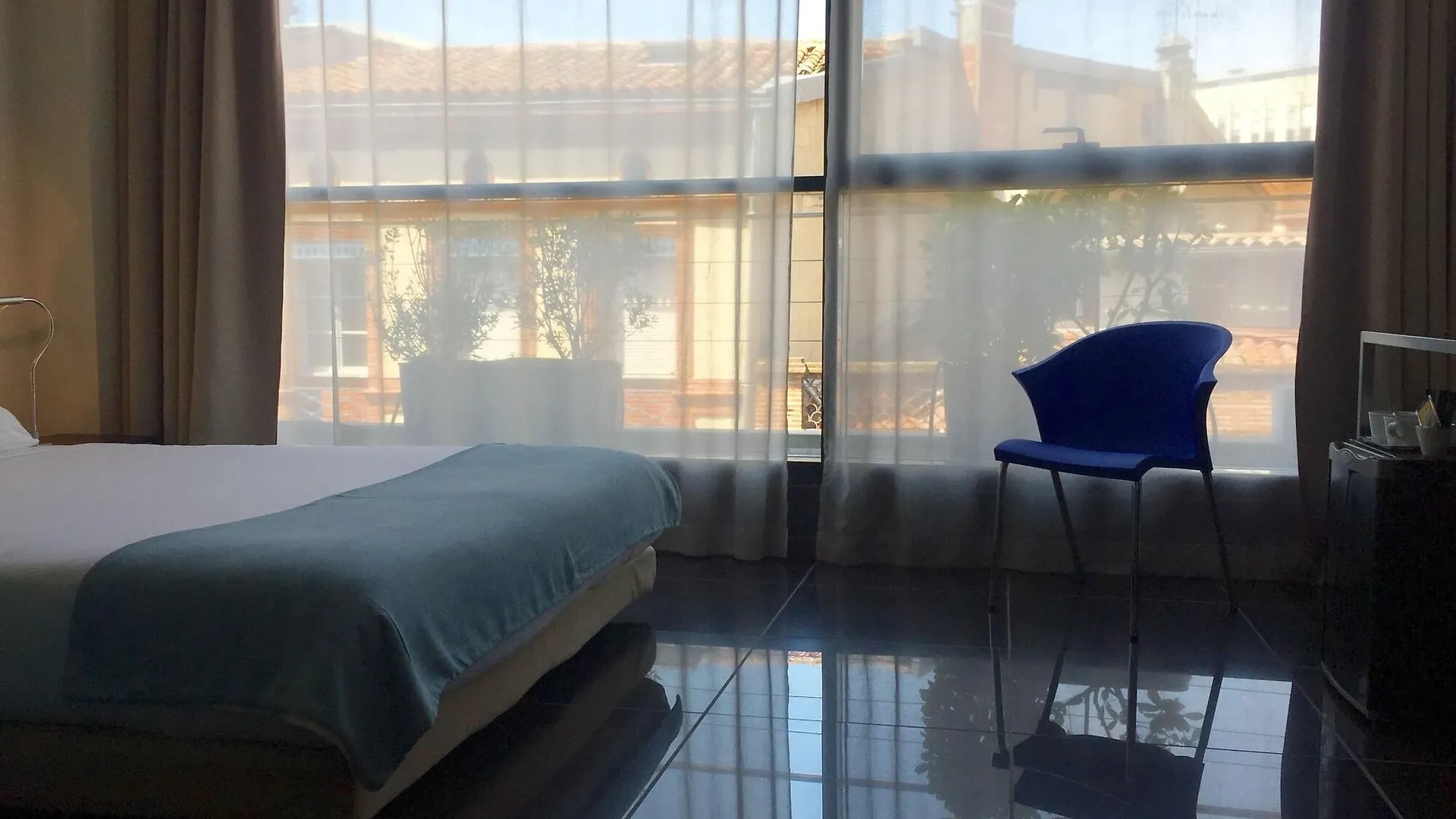 טולוז Hotel Les Bains Douches